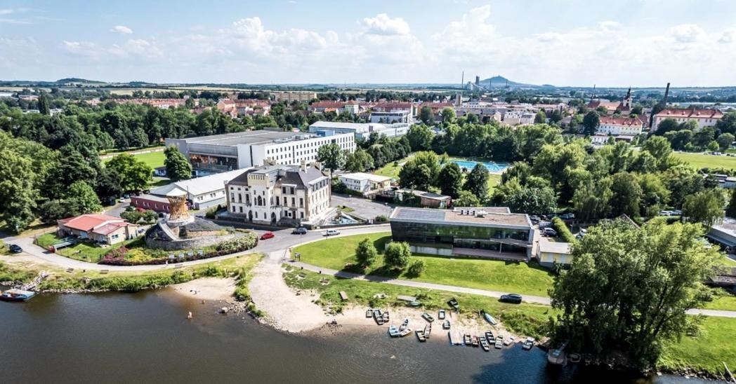 Hotel Active Stadium Lovosice Exterior photo